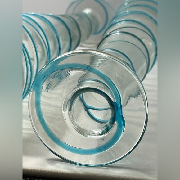 Pair‎ of Tall Handblown Glass Swirl Vases, Made in Mexico - Picture 4 of 9